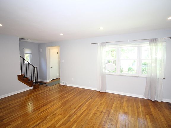 2nd image of 6108 Stanton Ave