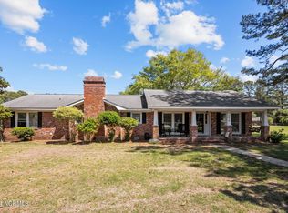206 Brentwood Ct, New Bern, NC 28562