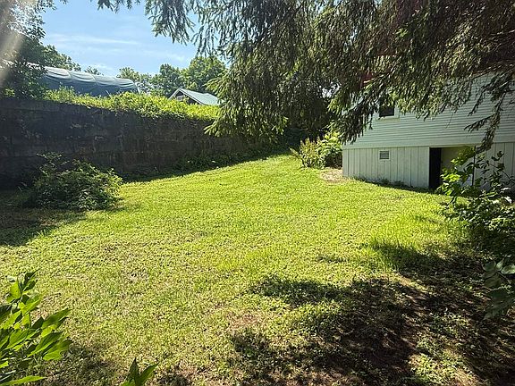 4th image of 112 Terrace Hill Street