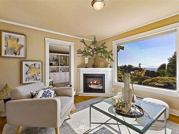 5th image of 1166 Hawley Way NE