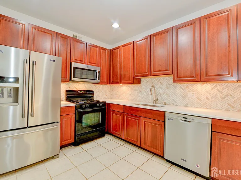 34 Forest Dr — Photo 15