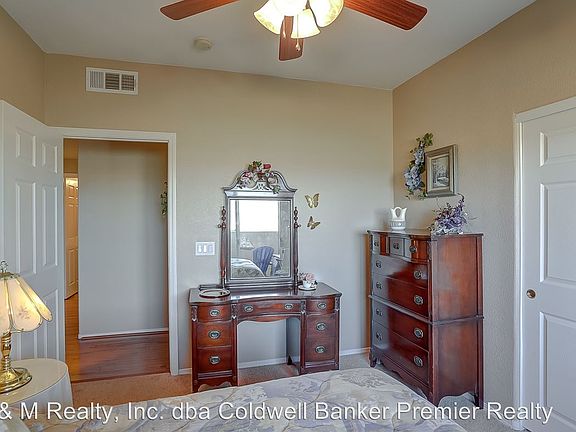 4th image of 1050 E Cactus Ave Unit 1063