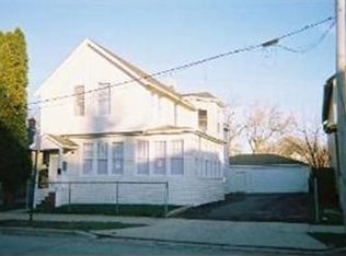 31 Jefferson Ave, Waukegan, IL 60085