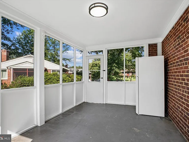 3227 Sherry Ct — Photo 28