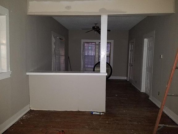 2nd image of 306 E Huff Ave #1