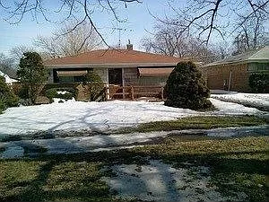 17937 School St photo 1
