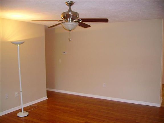 5th image of 2306 Southlea Dr