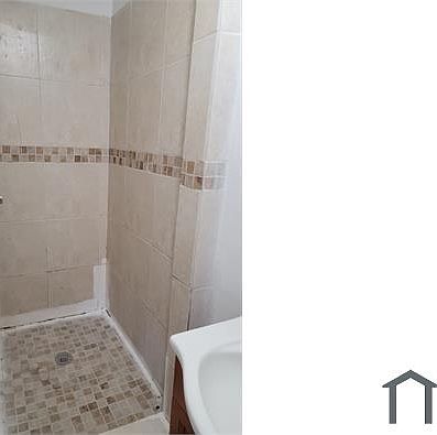 3rd image of 609 SW 79th Ter