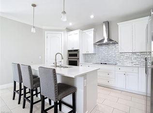 594 31st ST NW, NAPLES, FL 34120