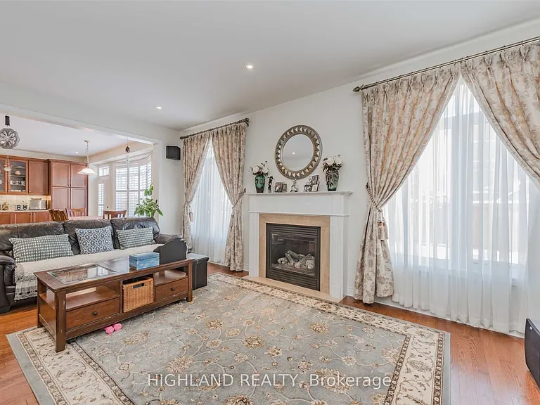 3426 Liptay Ave — Photo 10