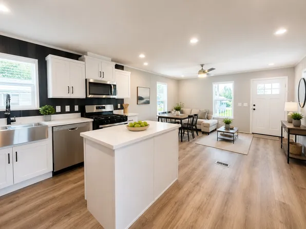 39500 W Warren Rd #246, Canton, MI 48187