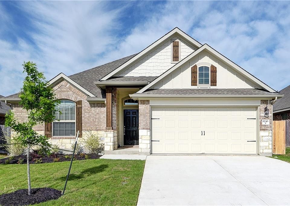 1st image of 8246 Arezzo Dr
