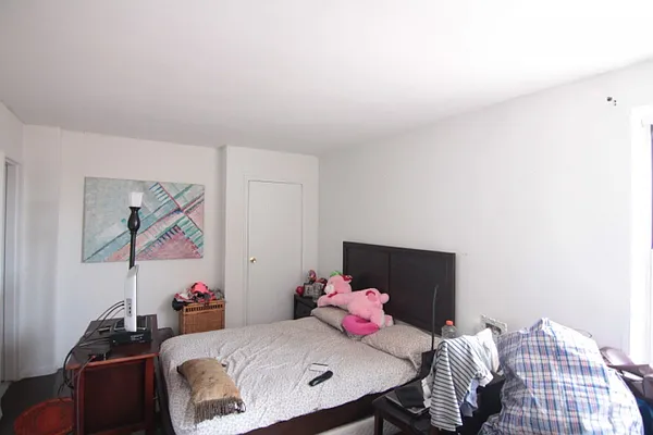 Rented by Bohemia Realty Group | media 12