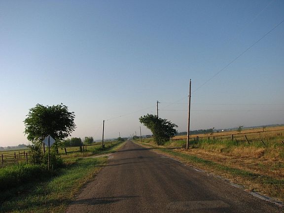4th image of 7400 County Road 205