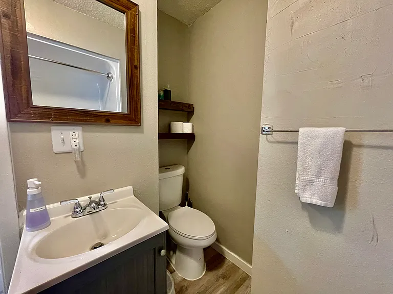 334 N Spring Ave #3 — Photo 6