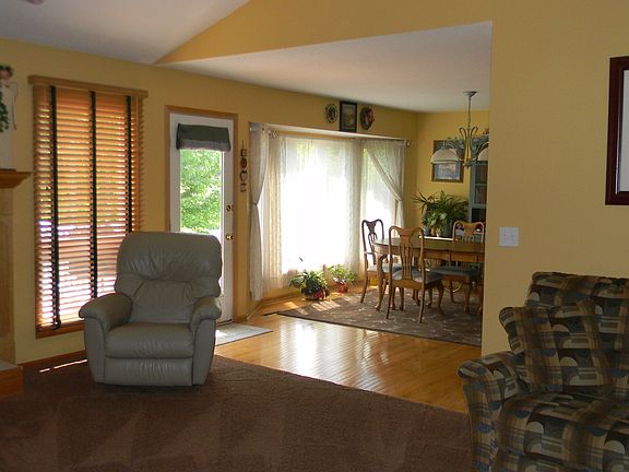 Family Room & Dinning Room