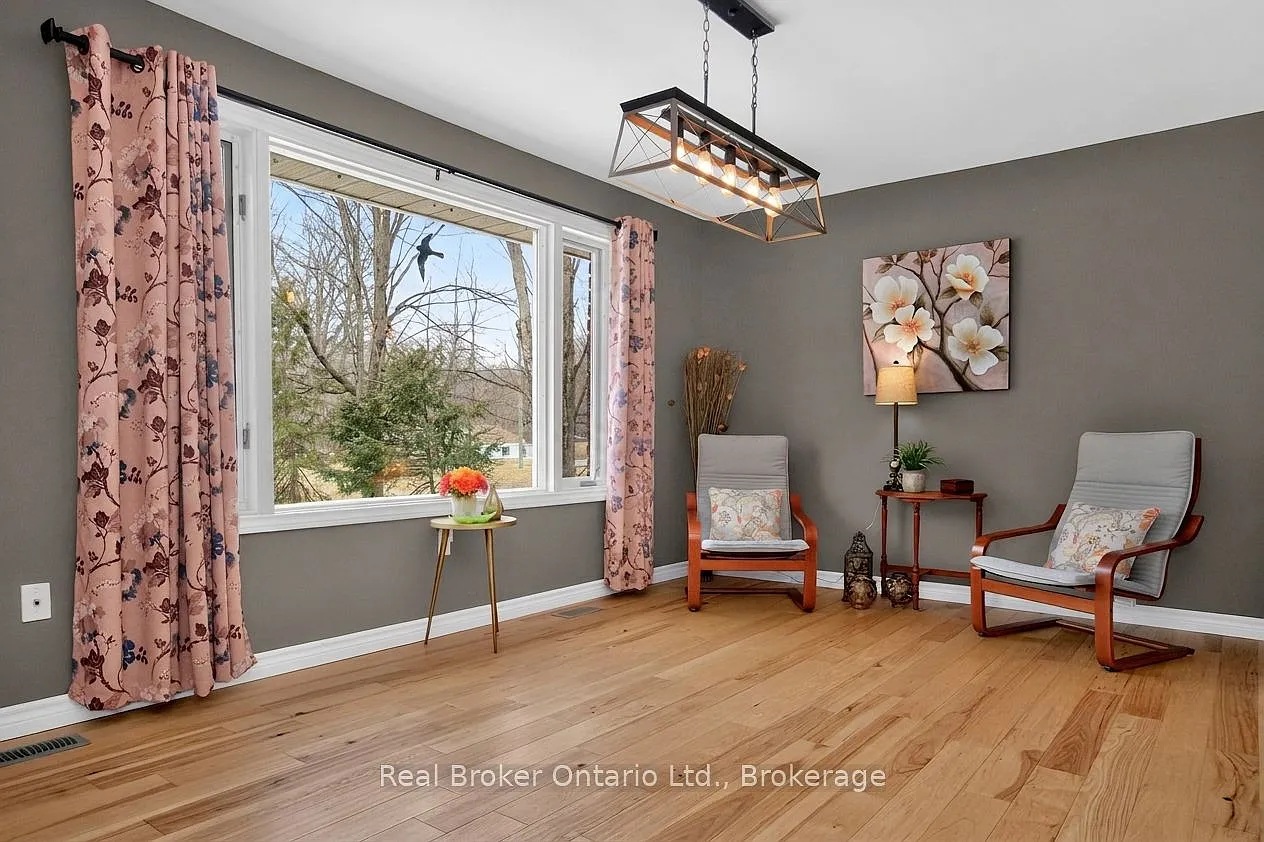 3 bed, $3,100 — Photo 4