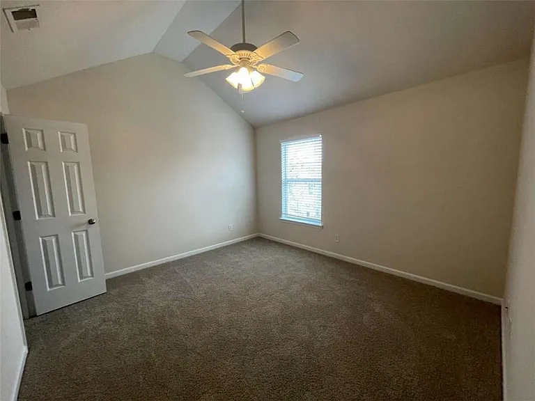 4205 Pointe Vecchio Cir — Photo 31