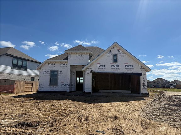 4th image of 18626 Citrange Bend Way