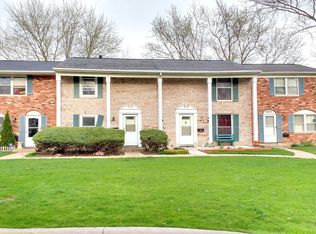 1851 McKool Ave, Streamwood, IL 60107