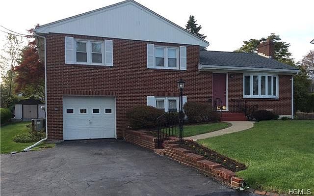1st image of 9 Beechland Ct