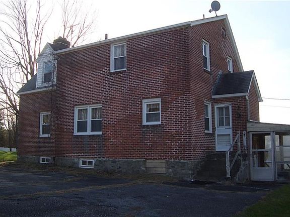 4th image of 3232 Gomer St