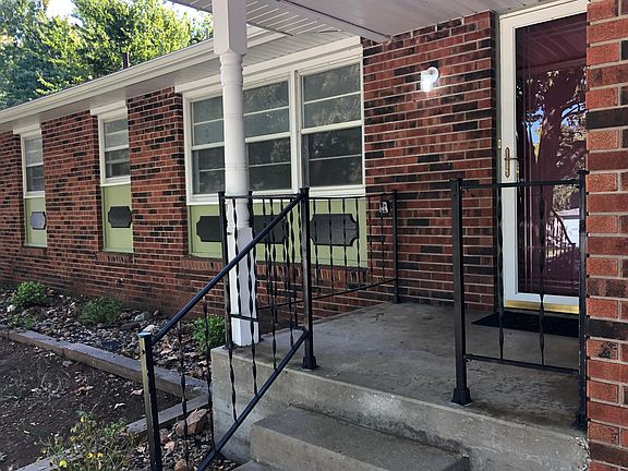 4th image of 2342 E Parkwood St