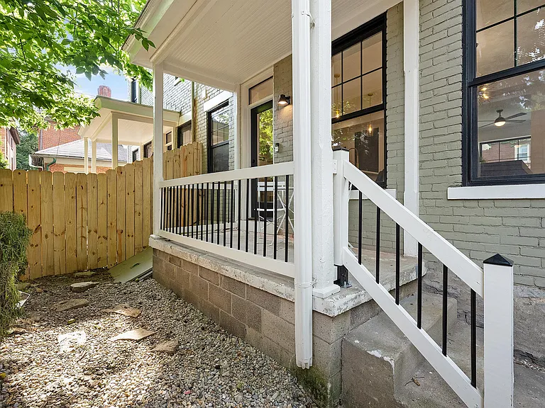 198 W 6th Ave — Photo 13