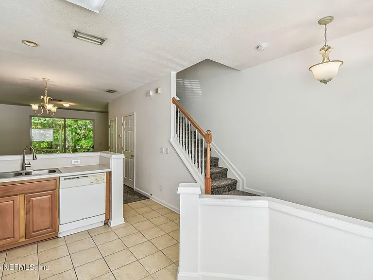 3491 Lone Tree Ln — Photo 11