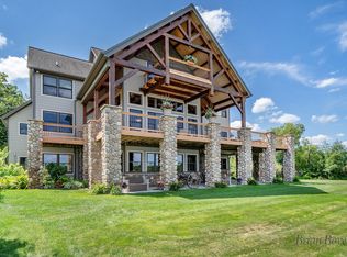615 E Hess Lake Dr, Grant, MI 49327