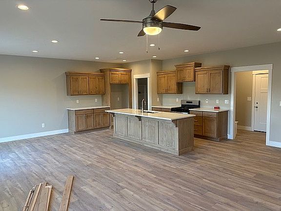 5th image of 6175 Maggie Dr