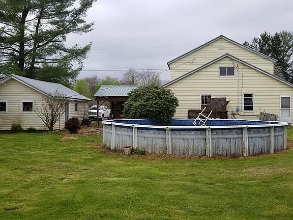 4th image of 152 2nd St