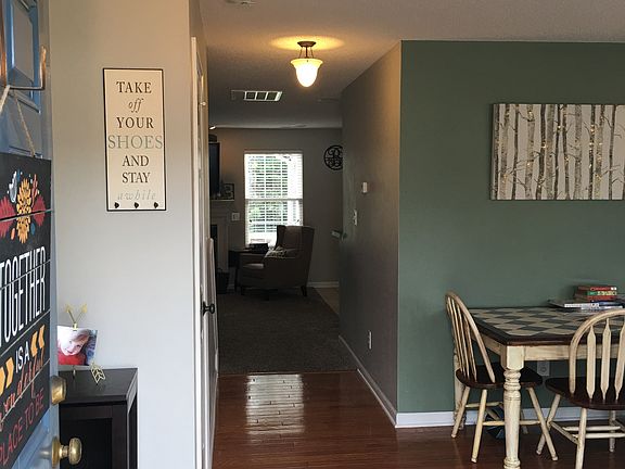 Front entryway view