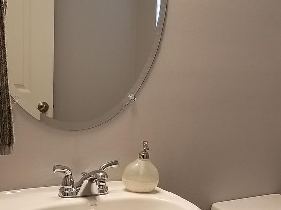4th image of 1423 Autumn Pines Dr