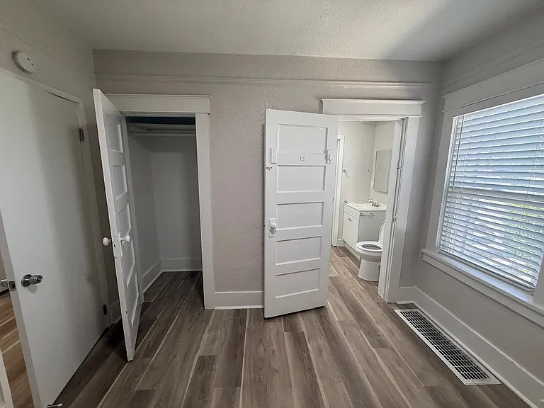 230 Arletta St — Photo 11