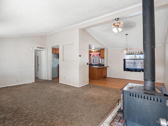 3rd image of 5731 Willow Ave