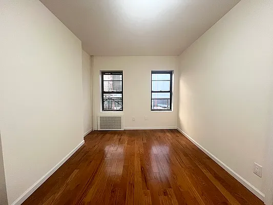 Rented by City Connections Realty | media 2