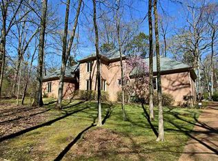 950 Rocky Oaks Trl, Cordova, TN 38018