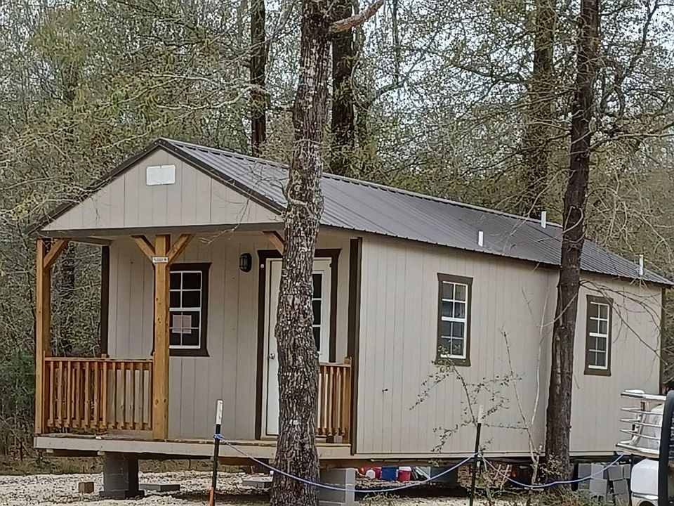 1st image of 334 Vine Arbor Dr