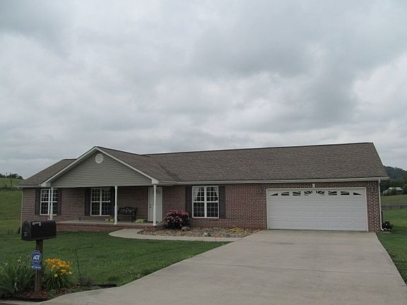4th image of 217 Terry Ln