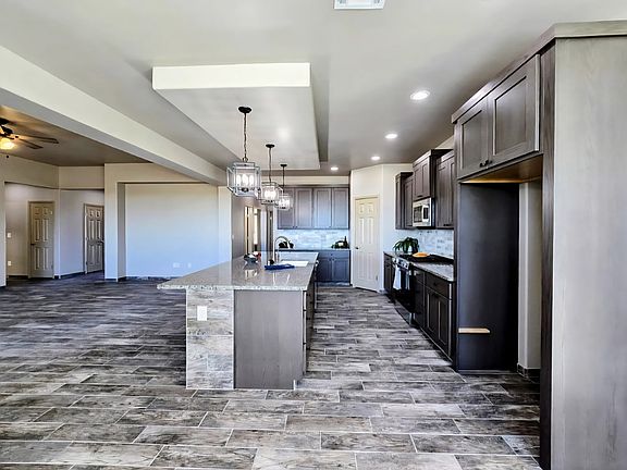 3rd image of 1119 Sendero Dr