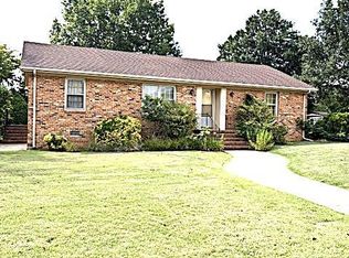 603 Edgewood Ln, Emporia, VA 23847