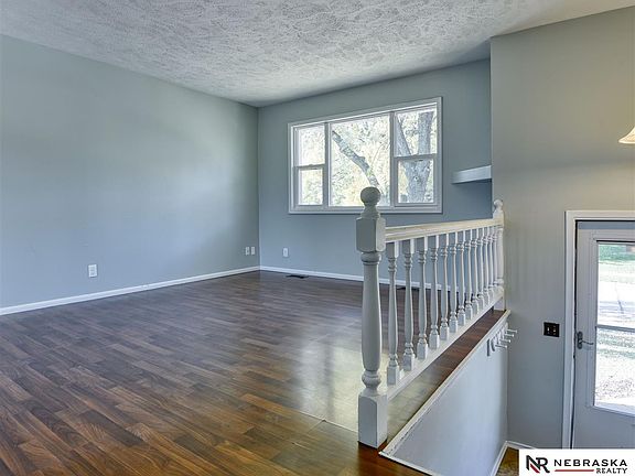 3rd image of 7709 Greenleaf Dr