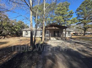 202 Rosemary Ln, Lonoke, AR 72086