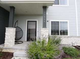 12866 S 47th Plz, Papillion, NE 68133
