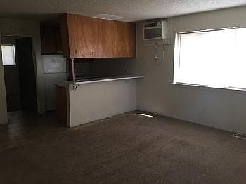 3rd image of 419 W Flora St APT A