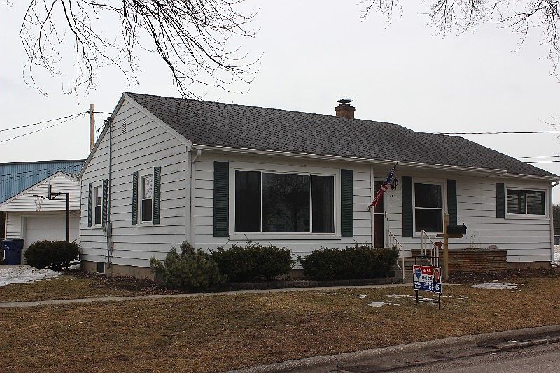 1st image of 800 Florida Ct