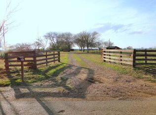 140 Immenhauser Rd, Yoakum, TX 77995