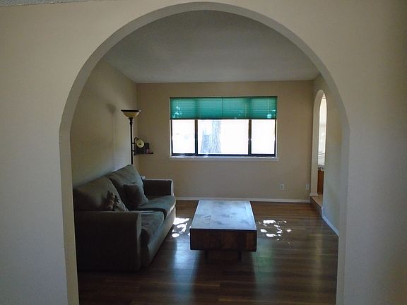 4th image of 1820 Figueroa Ct NE