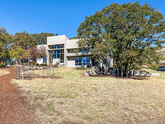 2nd image of 1225 Gardner Way